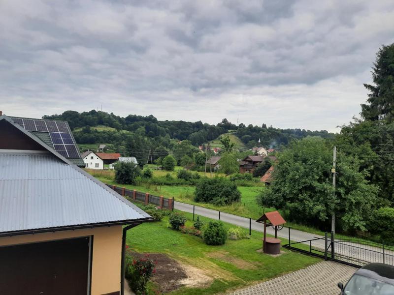 Noclegi KOZINIEC Bobrka Esterno foto